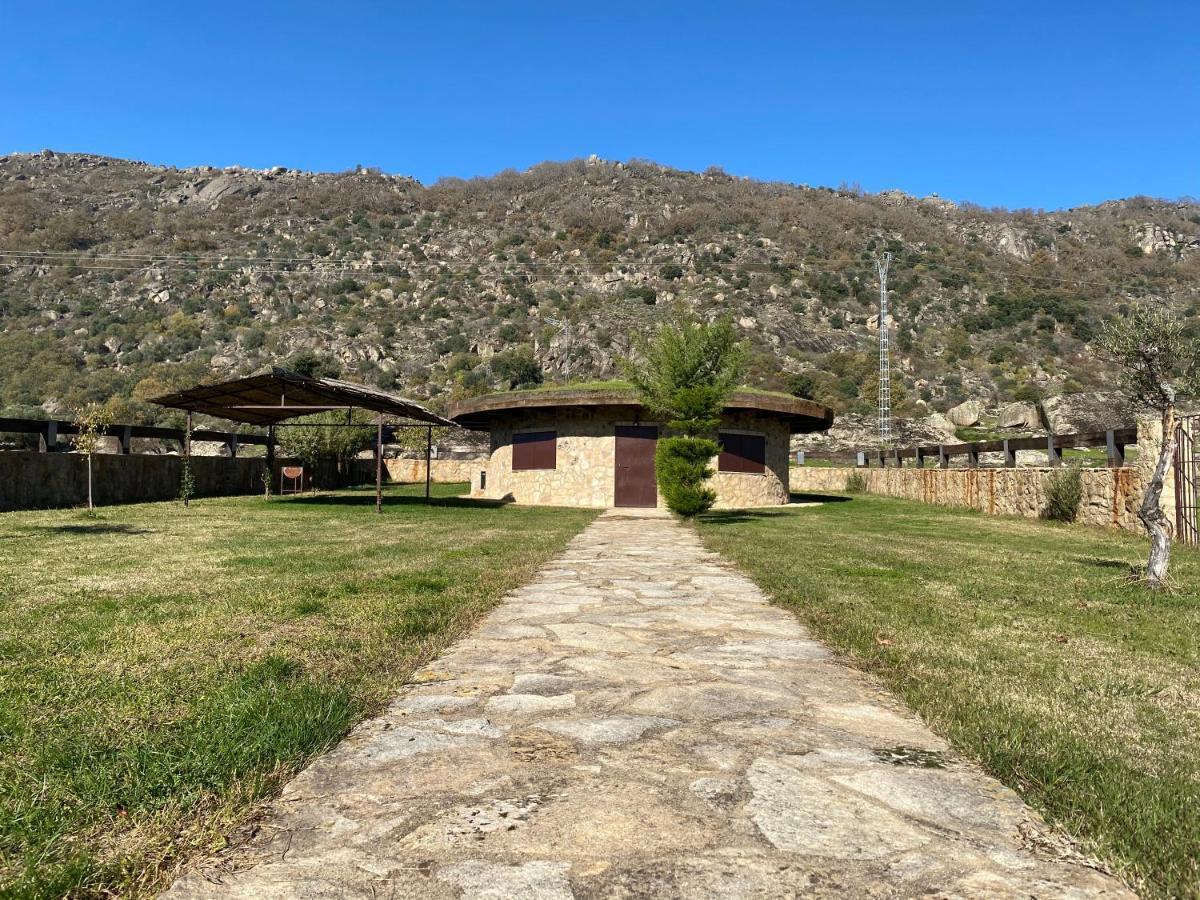 Casa Rural La Dehesa Cilleros Exterior photo